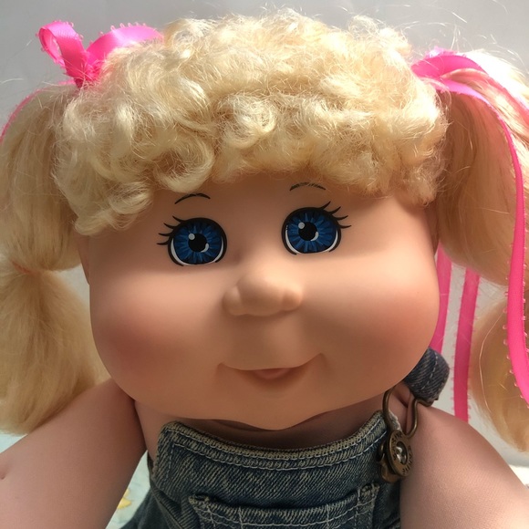 Cabbage Patch Kid - Picture 2 of 6